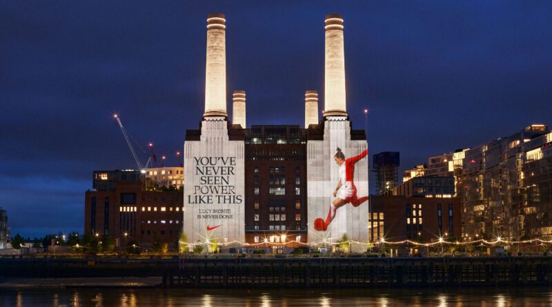 u londoni na misczi staroyi elektrostancziyi vidkryyetsya gigantskyj torgovelnyj czentr | 1