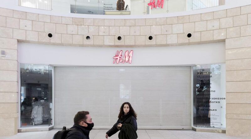 hm zakryla 80 magazyniv u rosiyi | 1