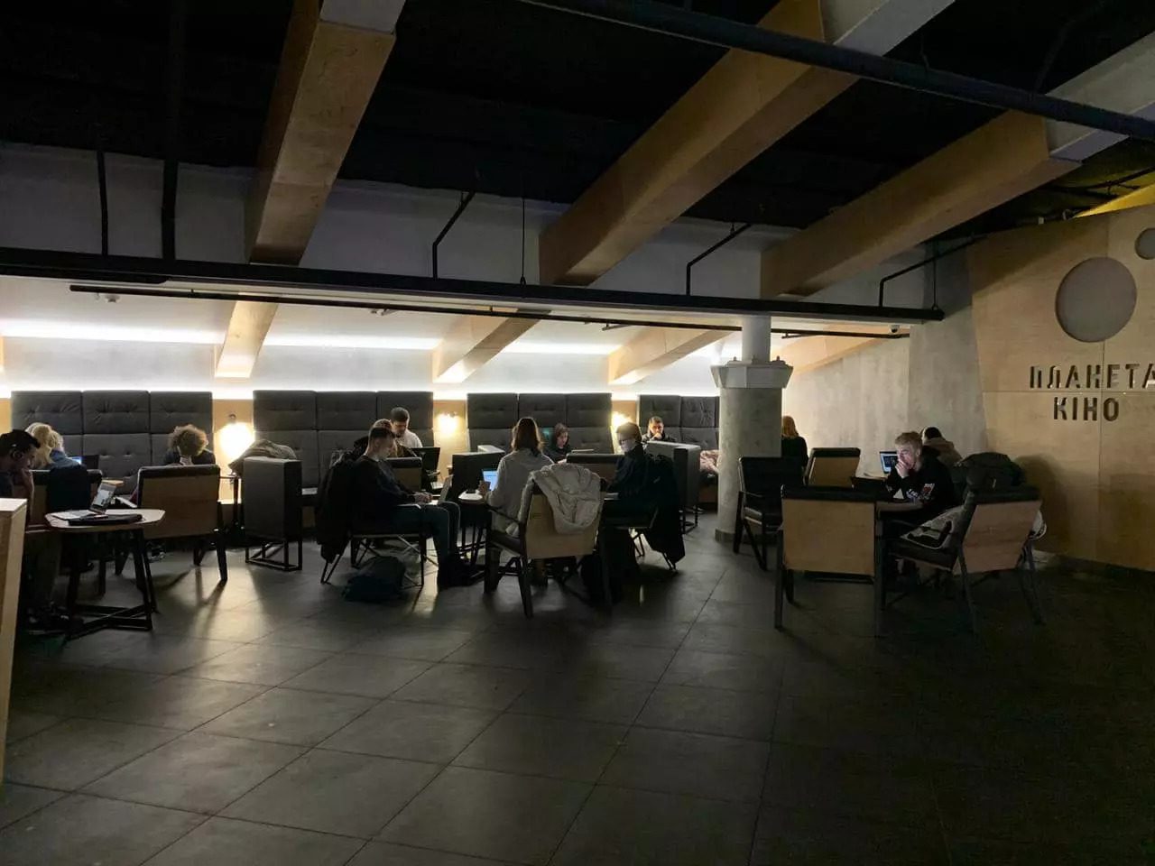 У ТРЦ River Mall запрацював найбільший «Пункт незламності» 2 punkt nezlamnosti2 | 2