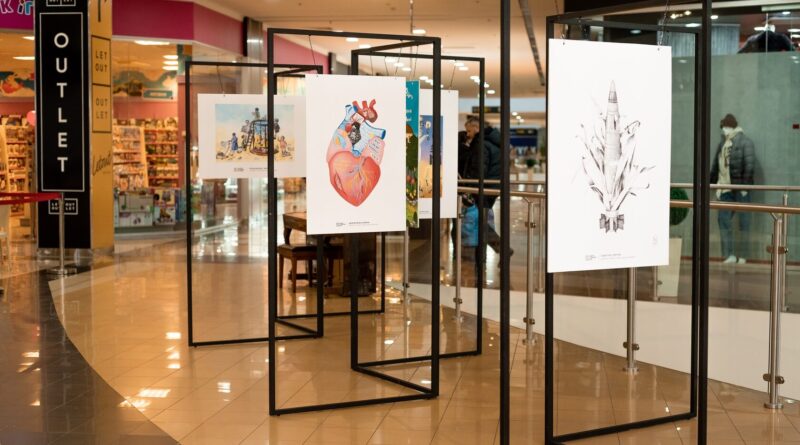 u trk sonyachna galereya vidkrylas vystavka tvorchyh robit krayina sama sebe ne zrobyt | 1