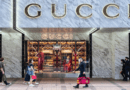 Загрожує штраф до 10% обороту: у штаб-квартирі Gucci пройшли обшуки