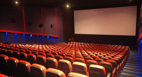 Мережа-Multiplex-планує-відновити-свій-пошкоджений-кінотеатр-у-Херсоні