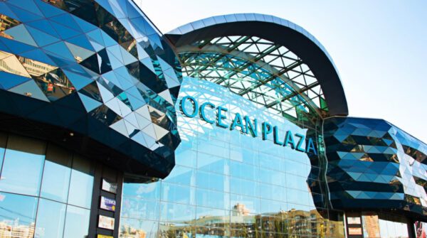 У ТРЦ Ocean Plaza відвідувачі зможуть пограти у вікторину з популярними стендап-коміками