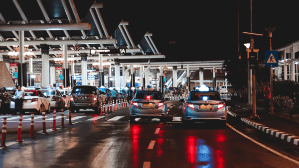 Дефицит-внешней-торговли-Украины-товарами-вырос-вчетверо-за-полгода---Госстат