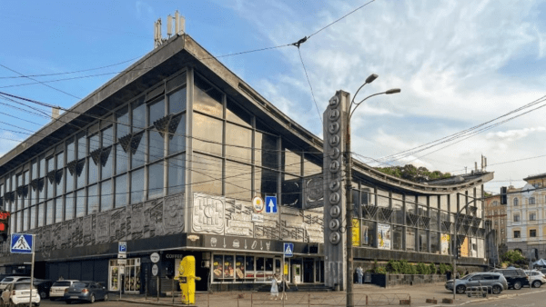 Кий,-Шеф,-Хорив-на-Житньому-ринку-пройде-другий-благодійний-Pop-up-з-Євгеном-Клопотенком