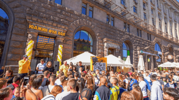 У-центрі-Києва-відкрився-триповерховий-фуд-хол-з-шістьма-гастрономічними-форматами