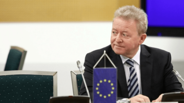 Польський-єврокомісар-погрожує-заблокувати-безмитну-торгівлю-України-з-ЄС