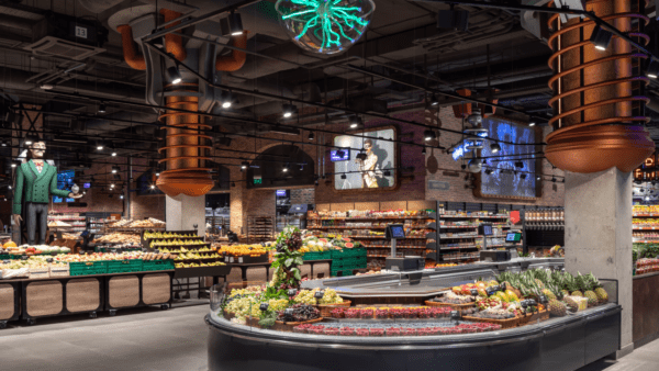 Супермаркет-Сільпо-відновив-роботу-в-Дніпрі-після-ракетної-атаки-рф