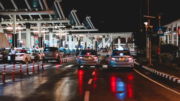 Експорт-та-імпорт-товарів-з-України-скоротилися-у-травні-2024-року