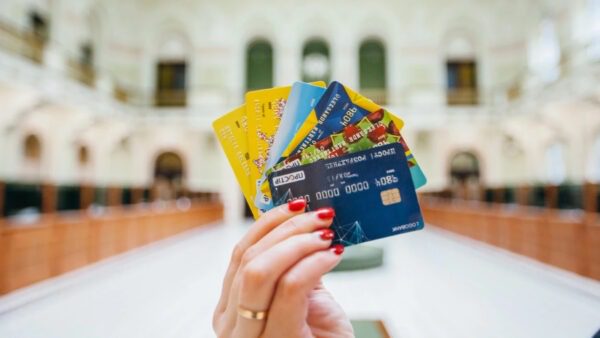 Середня-сума-транзакції-в-торговельних-мережах-скоротилася-у-першому-кварталі-2024-року---НБУ