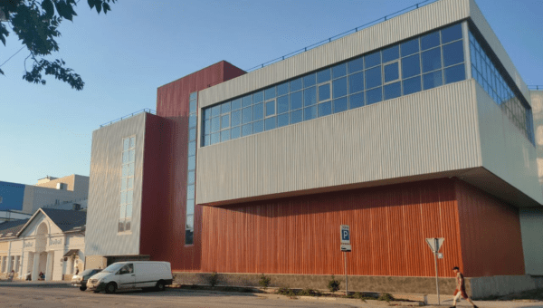 У-Полтаві-готують-до-відкриття-другу-частину-ТРЦ-Київ-з-шестизальним-кінотеатром