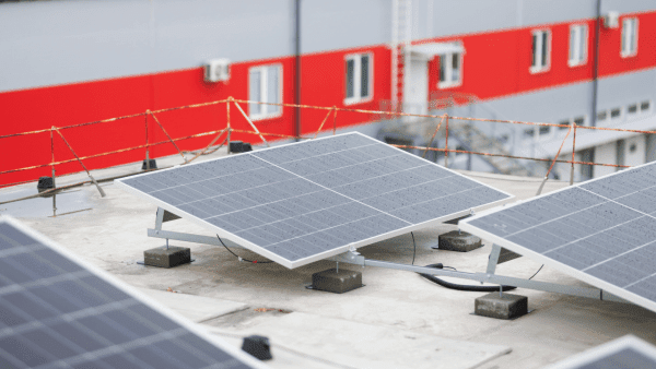 Нова-пошта-хоче-досягти-повної-енергонезалежності-скільки-це-коштуватиме