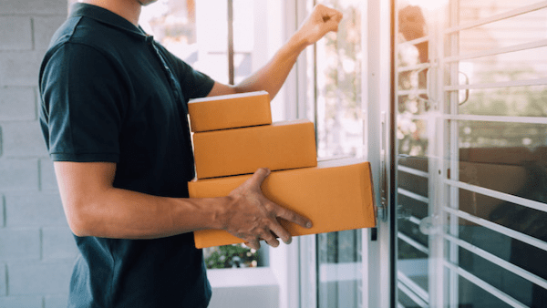 Криза-сфери-доставки-чому-логістика-потерпає-від-нестачі-кур'єрів