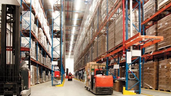 Майже-неможливо-знайти-яких-складів-не-вистачає-ритейлерам-в-Україні