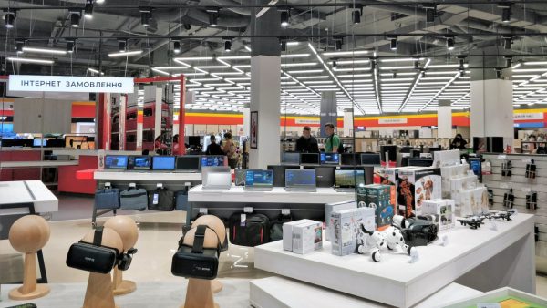 Подарунки-купували-в-останній-момент-аналітика-Фокстрот-за-14-лютого