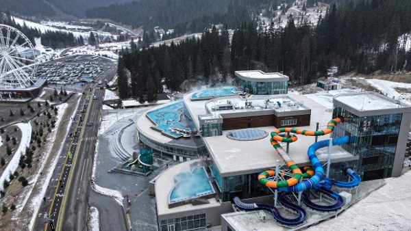 У-Буковелі-відкрився-сучасний-аквапарк-Mavka-(фото)