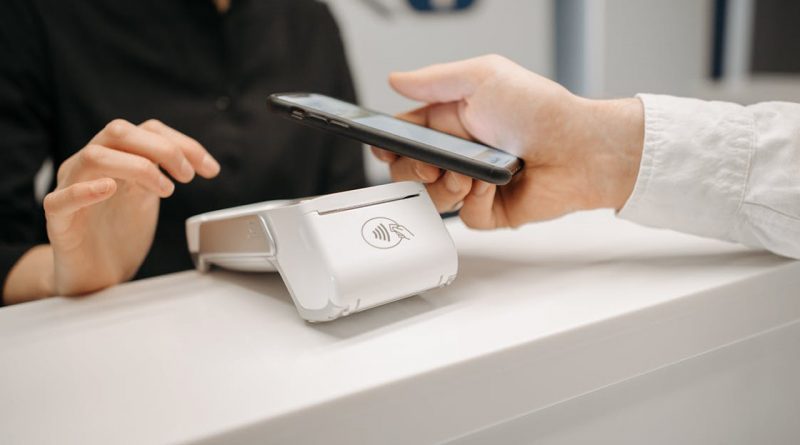 Кількість чеків через РРО зросла: українці за пів року задекларували 2,6 трлн грн 1 рро