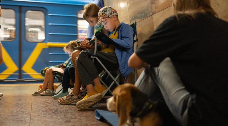 Продажі зростають: ритейлери фіксують підвищений попит на деякі товари через масовані обстріли 1 ритейл