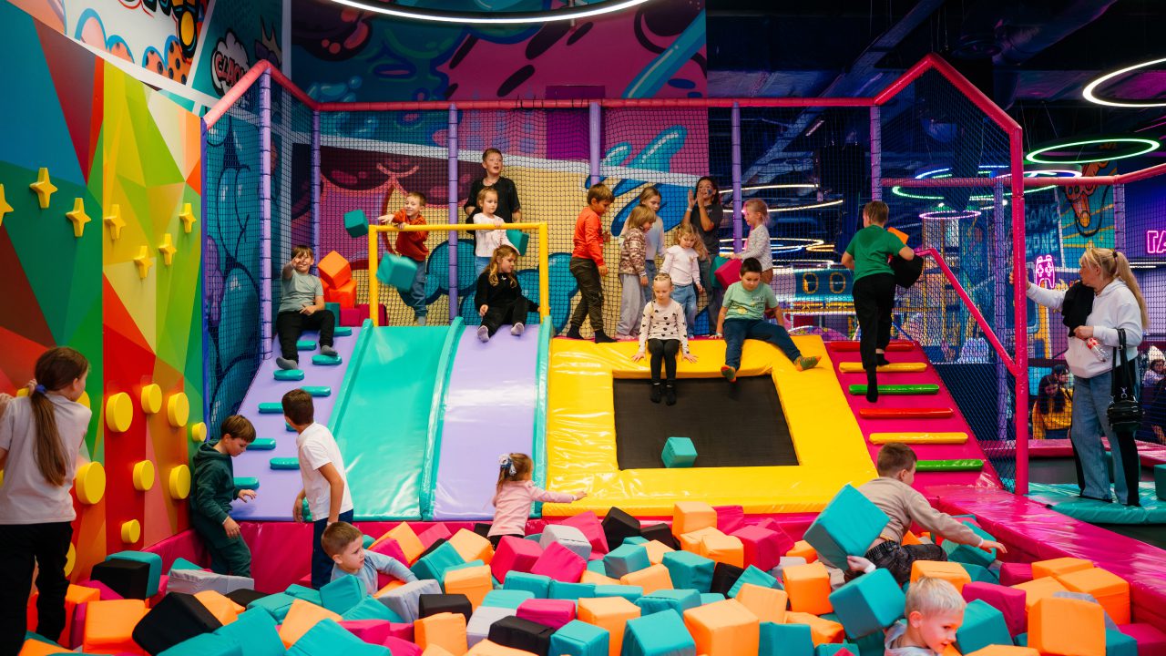 "Эпицентр" открыл новый парк развлечений Epiland в эксклюзивной концепции (фото) 2 2 1 | 1