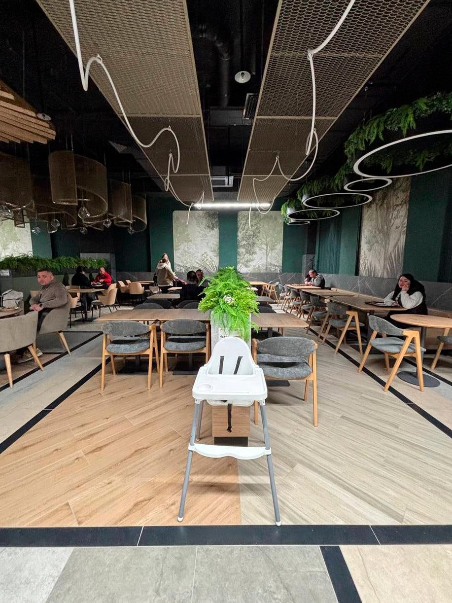 У столичному ТРЦ “РайON” відкрилася “Пузата Хата” (фото) 3 puzata 1 | 2