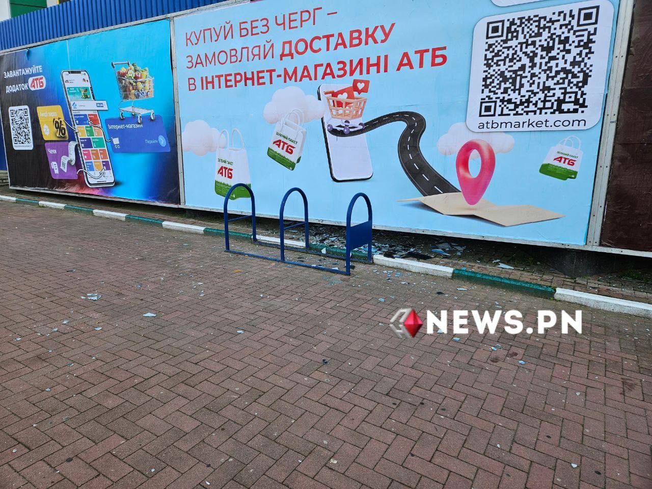 Ворожі БпЛА поцілили в будівельний супермаркет у Миколаєві (фото) 2 supermarket 1 | 1