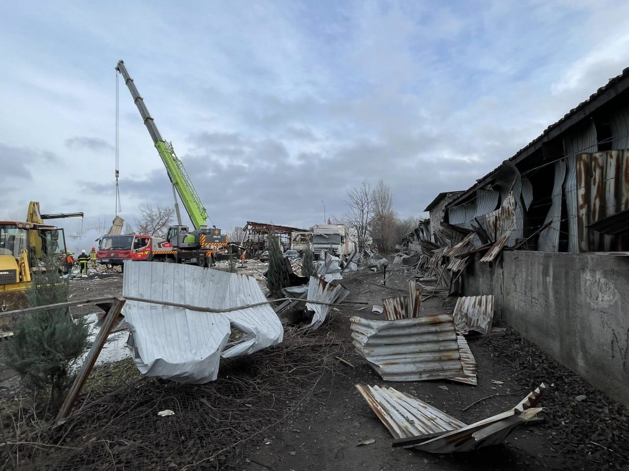 Під час атаки на Київ постраждали потужності найбільшого виробника українського легпрому (фото) 3 tekstyl 2 | 2