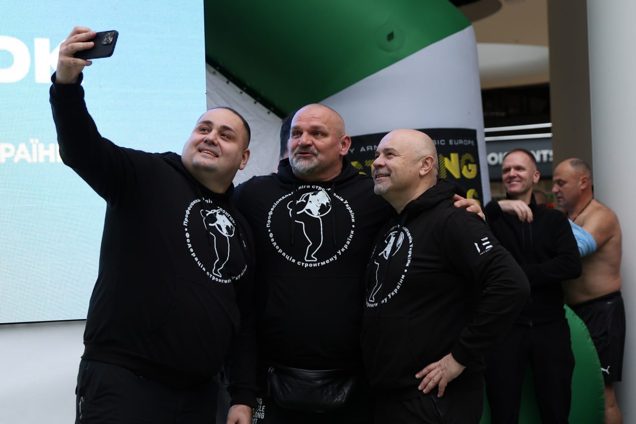 У ТРЦ Respublika Park відбувся комплексний інклюзивний захід "Звитяга Нескорених" для ветеранів війни 4 photo 2025 12 01 16 18 11 | 3