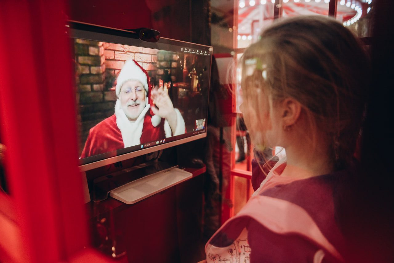 Retroville вшосте запустив Онлайн-приймальню Санти: ексклюзивний формат live-спілкування та безконтактна святкова активність для всієї родини 3 Retroville