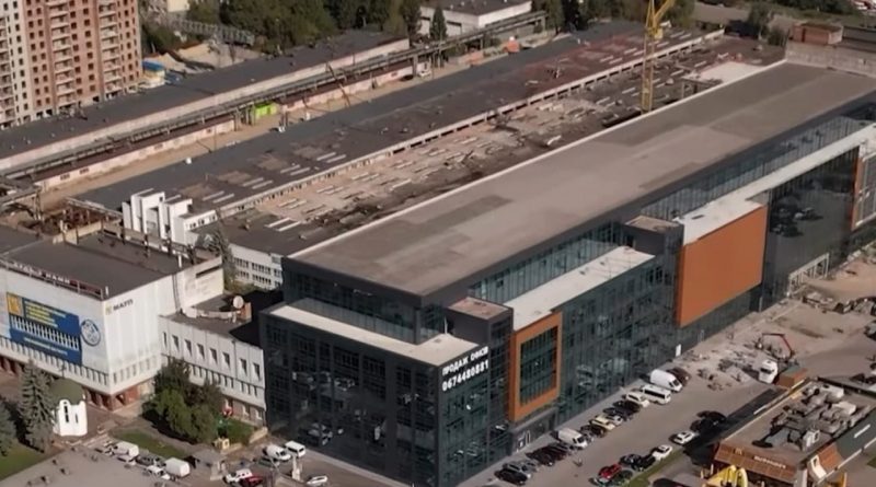 У Хмельницькому найбільший корпус заводу "Темп" реконструюють під ТЦ: що відомо 1 тц