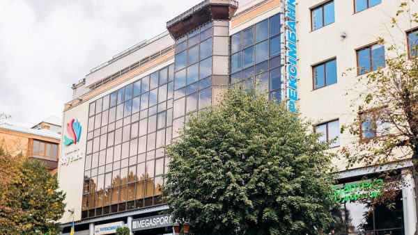 нерухомість