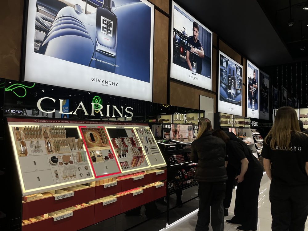 У хмельницькому ТРЦ “Оазис” відкрився BROCARD (фото) 4 brocard 3 | 3