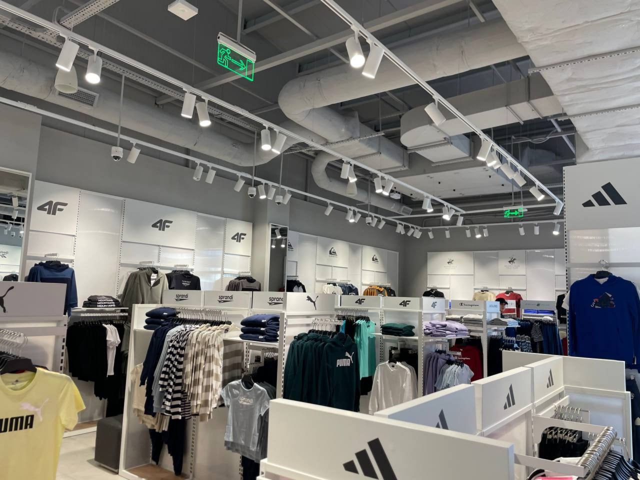 У Мукачеві відкрився перший на Закарпатті магазин WorldBox (фото) 2 worldbox 2 | 1