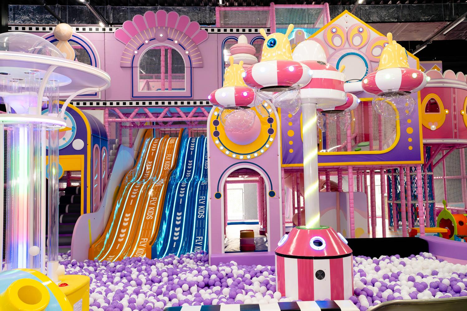 В івано-франківському ТРЦ А7 відкрився розважальний комплекс Fly Kids 4 trcz 7 | 3
