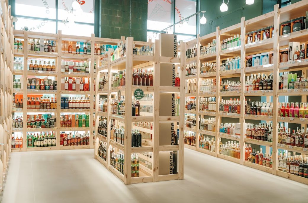 У ТЦ Great у Львові відкрився виномаркет OKWINE 3 2