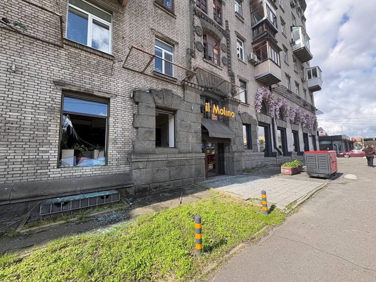 NOVUS, ilMolino, Book.ua: столичний бізнес постраждав через ворожу атаку (фото, відео) 3 novus 3 | 2