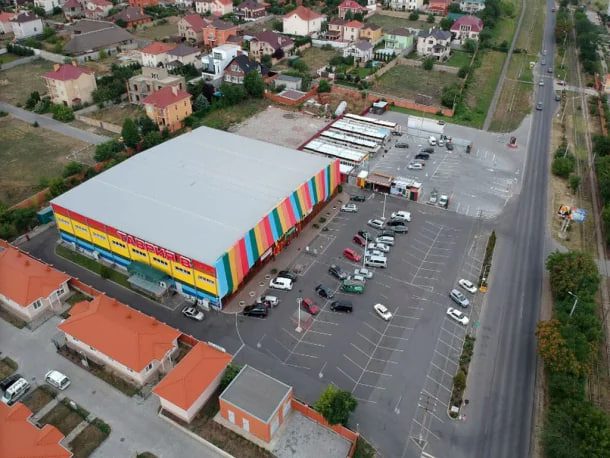 В Одесі у котеджному містечку продають ТРЦ з ринком - деталі 2 trcz 13 | 1